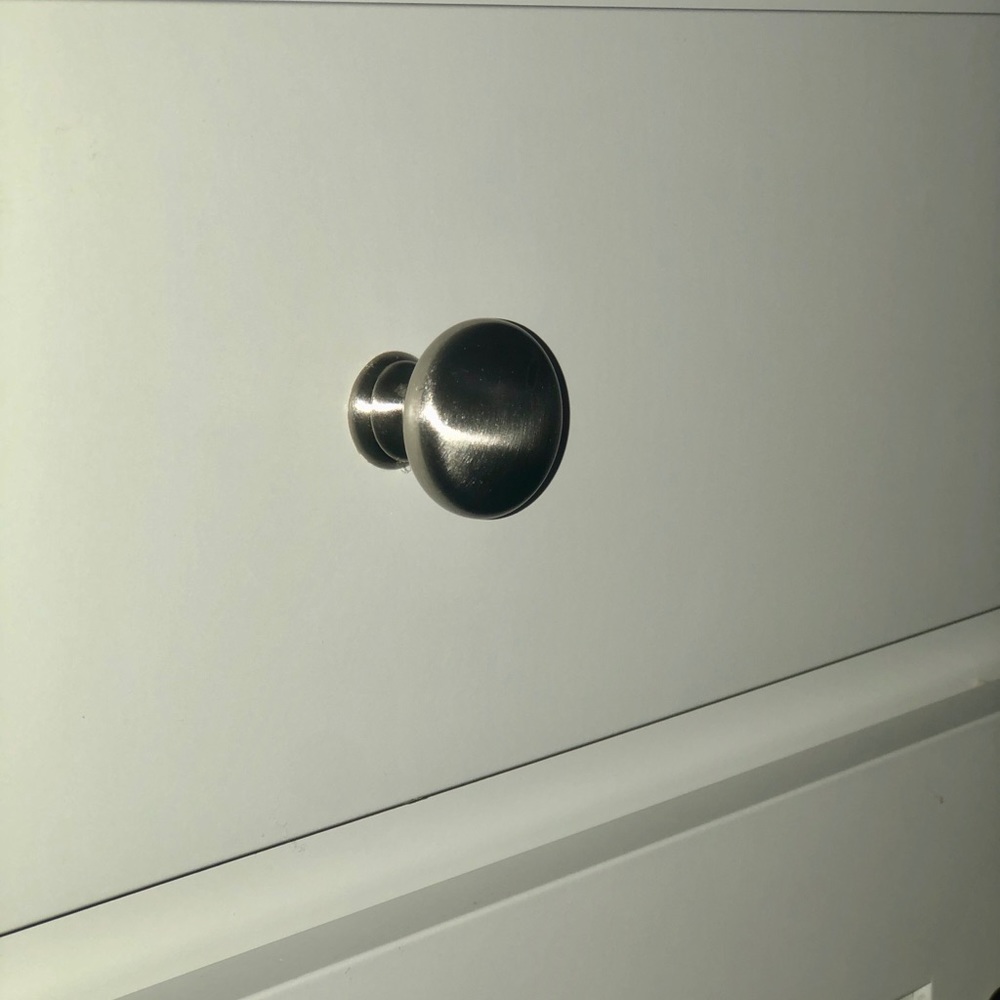 Cabinet knobs - Picture 3 of 5